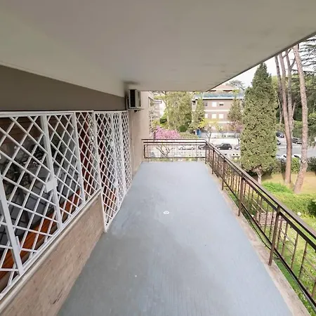 10 Min Vaticano Big Balduina Con Piscina Rome